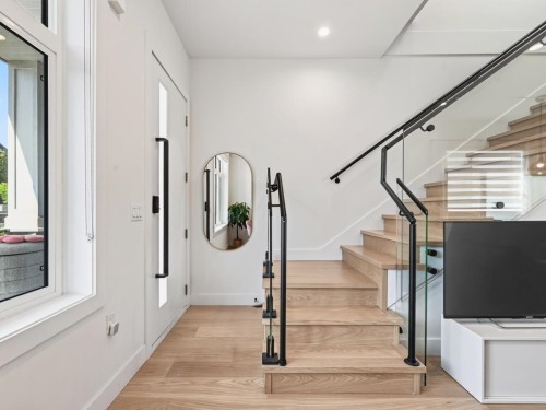 2977 42Nd Avenue E, Vancouver, BC - Indoor Photo Showing Other Room