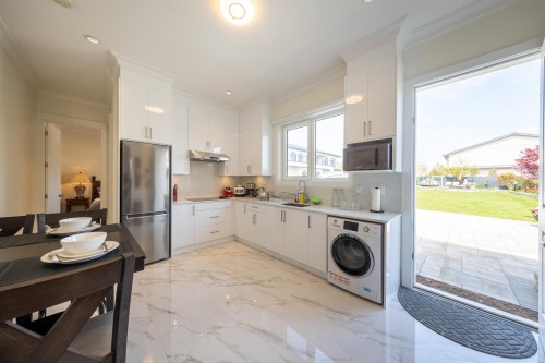 12320 No. 3 Road, Richmond, BC - Indoor Photo Showing Kitchen