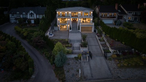 2185 Westhill Wynd, West Vancouver, BC - Outdoor With Deck Patio Veranda