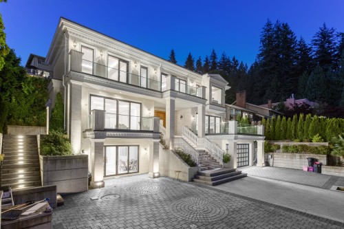 2185 Westhill Wynd, West Vancouver, BC - Outdoor