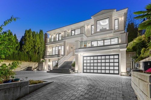 2185 Westhill Wynd, West Vancouver, BC - Outdoor