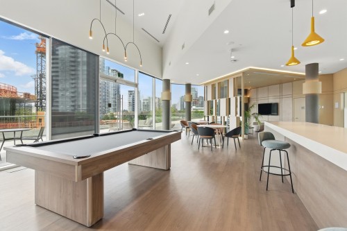 4108-4880 Lougheed Highway, Burnaby, BC - Indoor Photo Showing Other Room