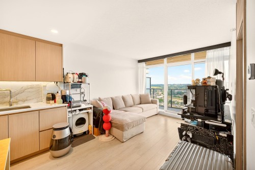 4108-4880 Lougheed Highway, Burnaby, BC - Indoor