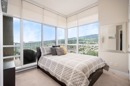 3401-2968 Glen Drive, Coquitlam, BC - Indoor Photo Showing Bedroom