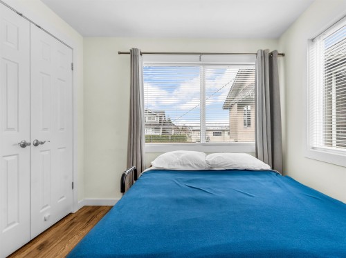 227 5Th Street W, North Vancouver, BC - Indoor Photo Showing Bedroom