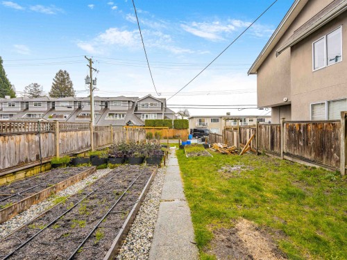 227 5Th Street W, North Vancouver, BC - Outdoor