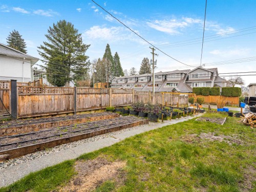227 5Th Street W, North Vancouver, BC - Outdoor