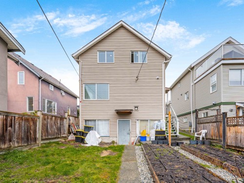 227 5Th Street W, North Vancouver, BC - Outdoor With Exterior