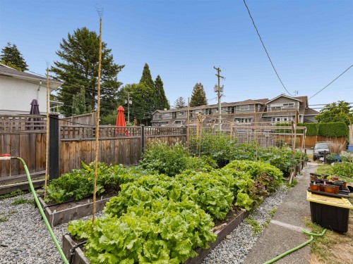 227 5Th Street W, North Vancouver, BC - Outdoor