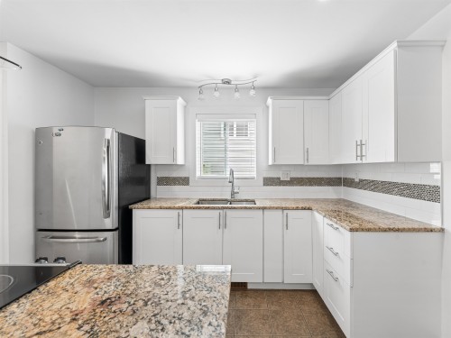 227 5Th Street W, North Vancouver, BC - Indoor Photo Showing Kitchen With Double Sink