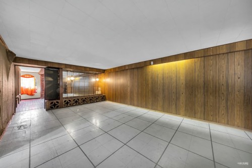 7790 Elliott Street, Vancouver, BC - Indoor Photo Showing Other Room