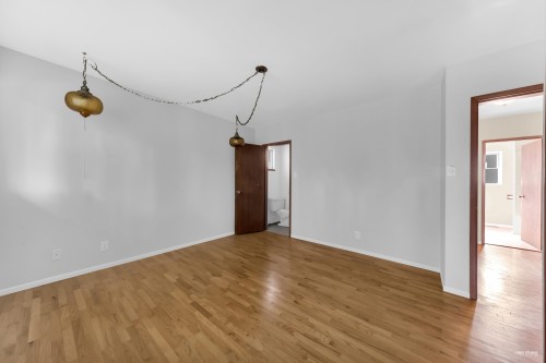 7790 Elliott Street, Vancouver, BC - Indoor Photo Showing Other Room