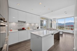 3709-1955 Alpha Way Burnaby, BC V5C 0K6