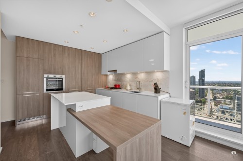 3709-1955 Alpha Way, Burnaby, BC 