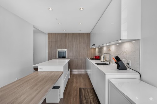 3709-1955 Alpha Way, Burnaby, BC 