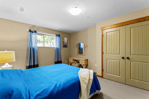 90-24185 106B Avenue, Maple Ridge, BC - Indoor Photo Showing Bedroom