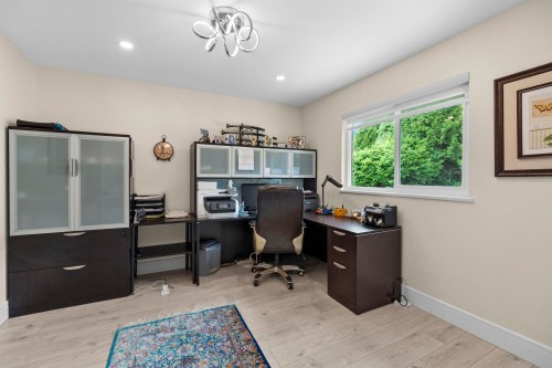 738 Sylvan Avenue, North Vancouver, BC - Indoor