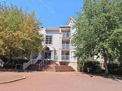 235-7451 Moffatt Road  Richmond, BC V6Y 3W3