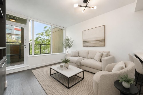 207-288 1st Avenue W Vancouver, BC V5Y 0E9