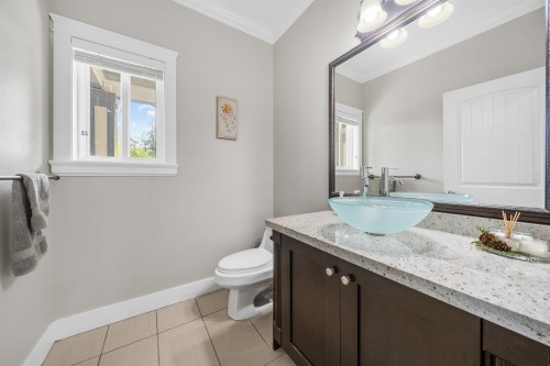 24225 103A Avenue, Maple Ridge, BC - Indoor Photo Showing Bathroom