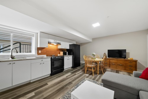 24225 103A Avenue, Maple Ridge, BC - Indoor
