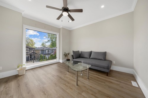 24225 103A Avenue, Maple Ridge, BC - Indoor Photo Showing Living Room