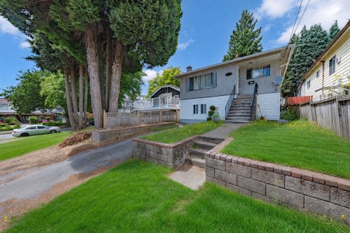 4987 Hoy Street, Vancouver, BC - Outdoor With Deck Patio Veranda