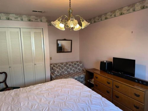 4132 Balkan Street, Vancouver, BC - Indoor Photo Showing Bedroom