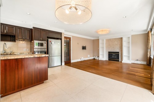 6678 Angus Drive, Vancouver, BC - Indoor Photo Showing Kitchen