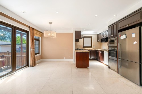 6678 Angus Drive, Vancouver, BC - Indoor Photo Showing Kitchen