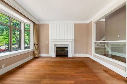 6678 Angus Drive, Vancouver, BC - Indoor With Fireplace