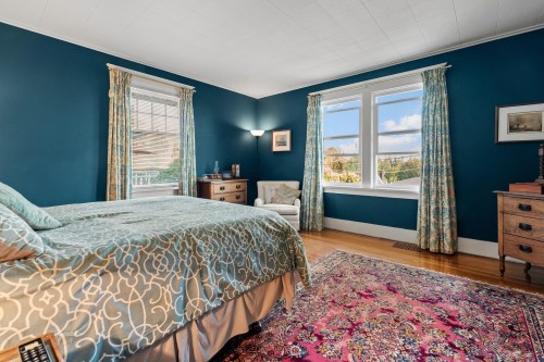 401 Somerset Street, North Vancouver, BC - Indoor Photo Showing Bedroom