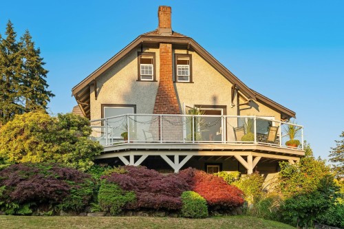401 Somerset Street, North Vancouver, BC - Outdoor With Deck Patio Veranda