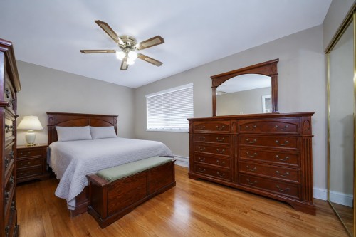 772 Appleyard Court, Port Moody, BC - Indoor Photo Showing Bedroom