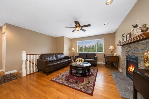 772 Appleyard Court, Port Moody, BC - Indoor Photo Showing Living Room With Fireplace