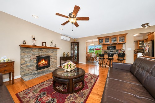 772 Appleyard Court, Port Moody, BC - Indoor Photo Showing Living Room With Fireplace