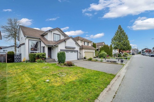 707 Omineca Avenue, Port Coquitlam, BC - Outdoor With Facade