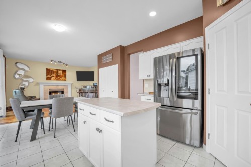 707 Omineca Avenue, Port Coquitlam, BC - Indoor