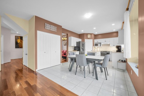 707 Omineca Avenue, Port Coquitlam, BC - Indoor Photo Showing Dining Room
