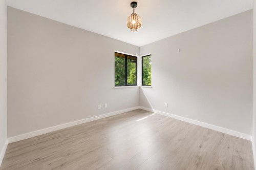 820 Seymour Boulevard, North Vancouver, BC - Indoor Photo Showing Other Room