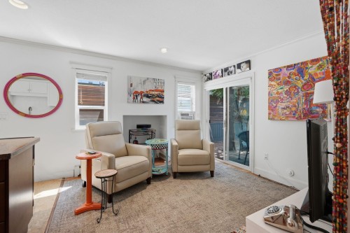 46 St. Patricks Avenue, North Vancouver, BC - Indoor