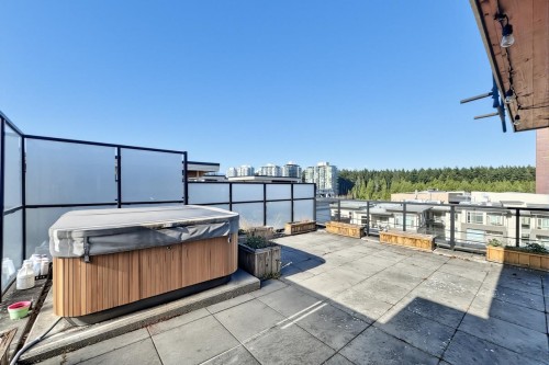 Ph8-3581 Ross Drive, Vancouver, BC - Outdoor