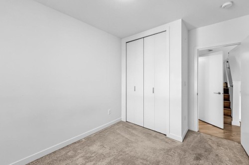 Ph8-3581 Ross Drive, Vancouver, BC - Indoor Photo Showing Other Room