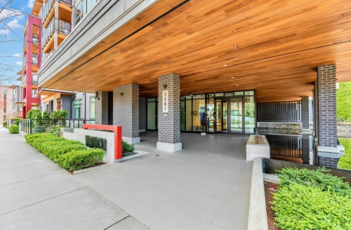 Ph8-3581 Ross Drive, Vancouver, BC - Outdoor With Deck Patio Veranda