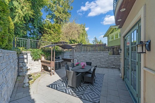 4348 Erwin Drive, West Vancouver, BC - Outdoor With Deck Patio Veranda With Exterior