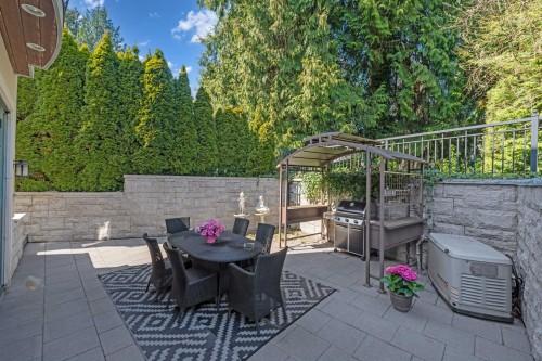 4348 Erwin Drive, West Vancouver, BC - Outdoor With Deck Patio Veranda
