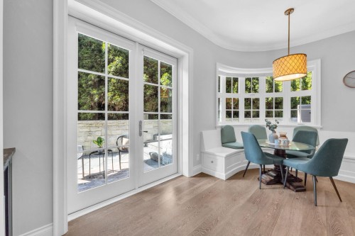 4348 Erwin Drive, West Vancouver, BC - Indoor