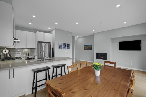 5-41365 Skyridge Place, Squamish, BC - Indoor