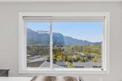 5-41365 Skyridge Place, Squamish, BC - Indoor