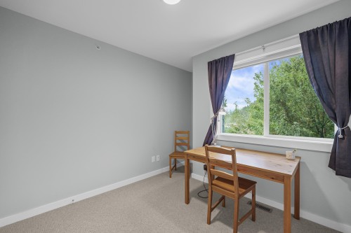 5-41365 Skyridge Place, Squamish, BC - Indoor Photo Showing Office